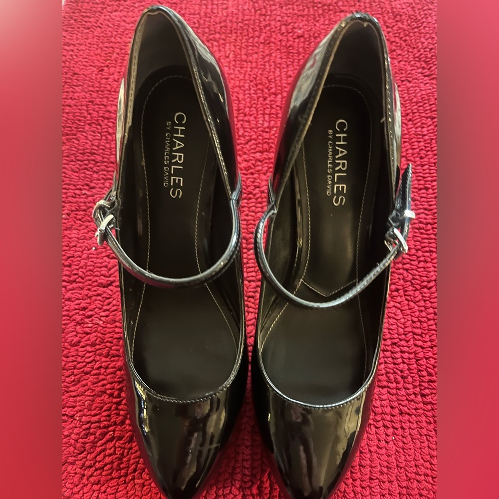 Charles David Women’s Black‎ Patent Leather Platform MaryJane Shoes Sz 9.